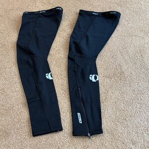 Pearl Izumi Women’s Thermal Black Leg Warmers - removable with zippers